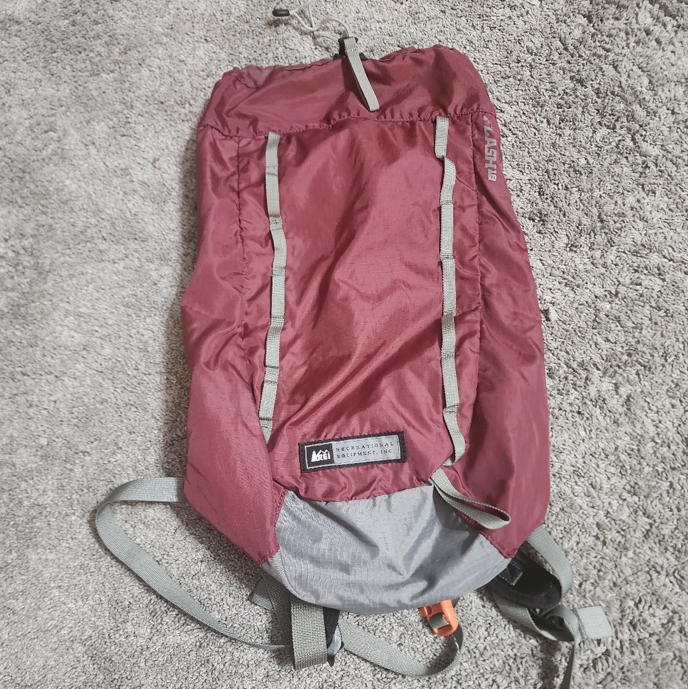 REI Flash 18 Red Gray Backpack